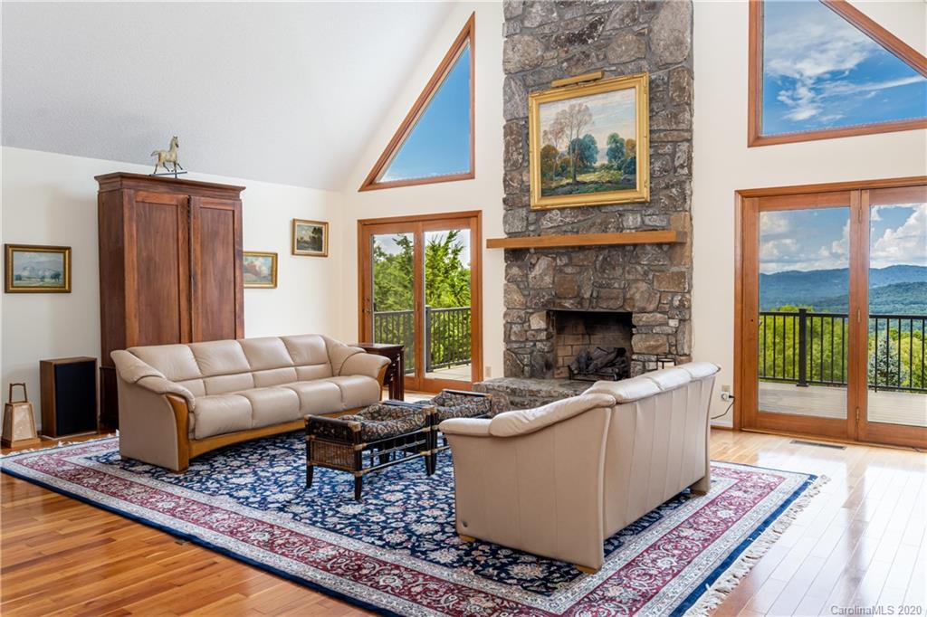 23 Ridgeview Way Asheville NC 28803