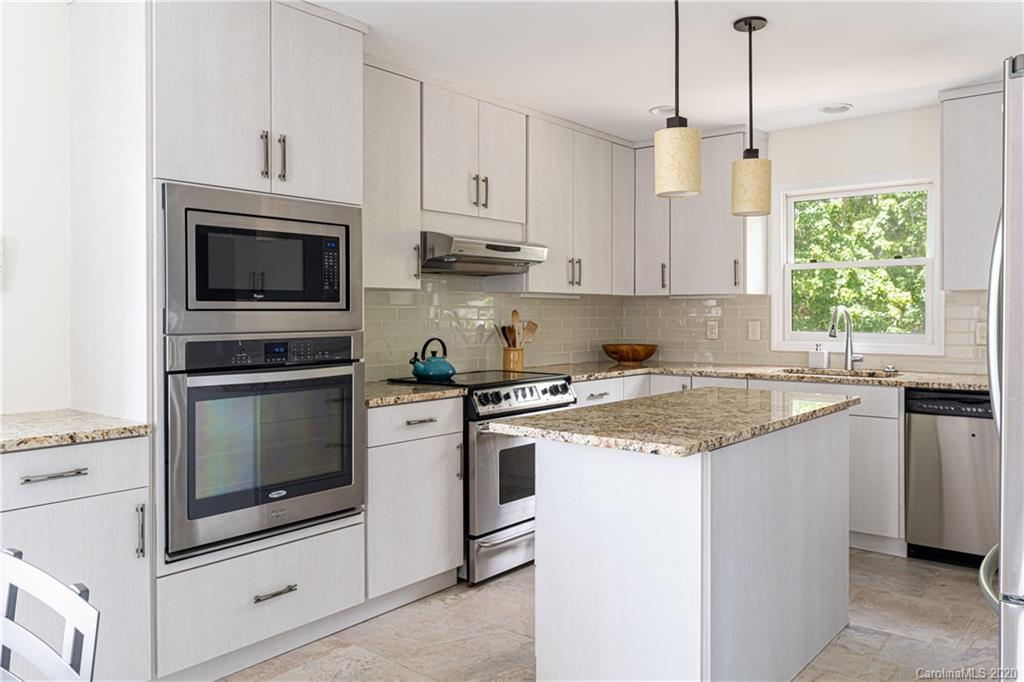 23 Ridgeview Way Asheville NC 28803