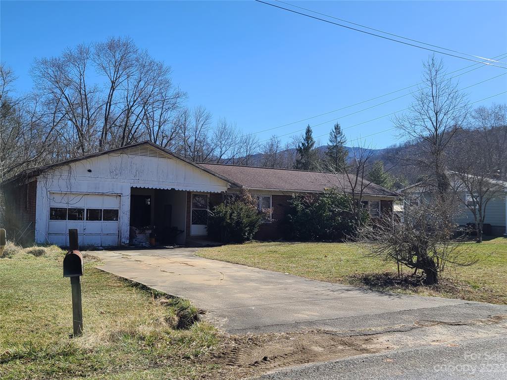 122 Hidden Valley Circle Canton NC 28716