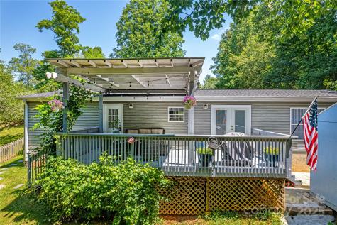 105 Mockingbird Circle Asheville NC 28806