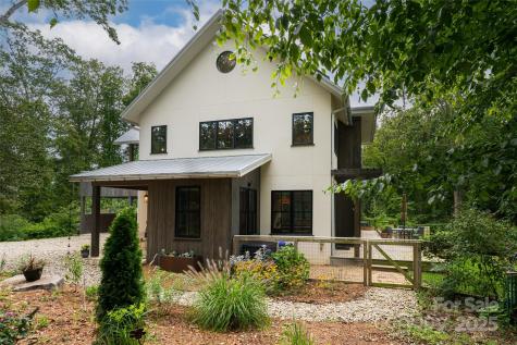 7 Bee Balm Way Asheville NC 28804