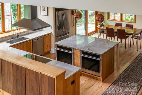 7 Bee Balm Way Asheville NC 28804