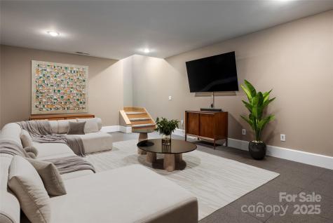 7 Bee Balm Way Asheville NC 28804