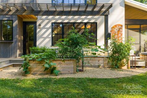 7 Bee Balm Way Asheville NC 28804