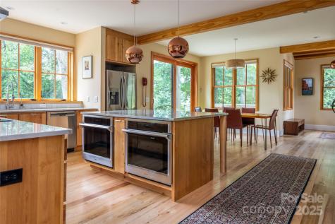 7 Bee Balm Way Asheville NC 28804