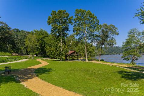 7 Bee Balm Way Asheville NC 28804