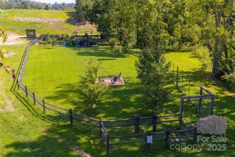 7 Bee Balm Way Asheville NC 28804