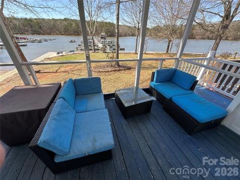 101 Dogwood Circle New London NC 28127