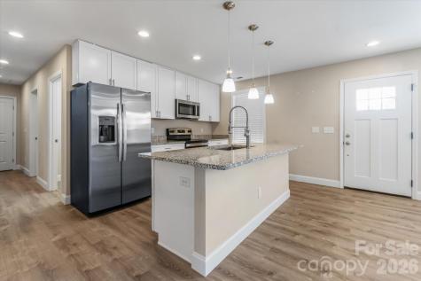 127 Hawthorne Drive Brevard NC 28712