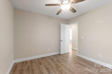 127 Hawthorne Drive Brevard NC 28712