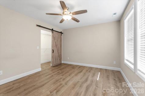 127 Hawthorne Drive Brevard NC 28712