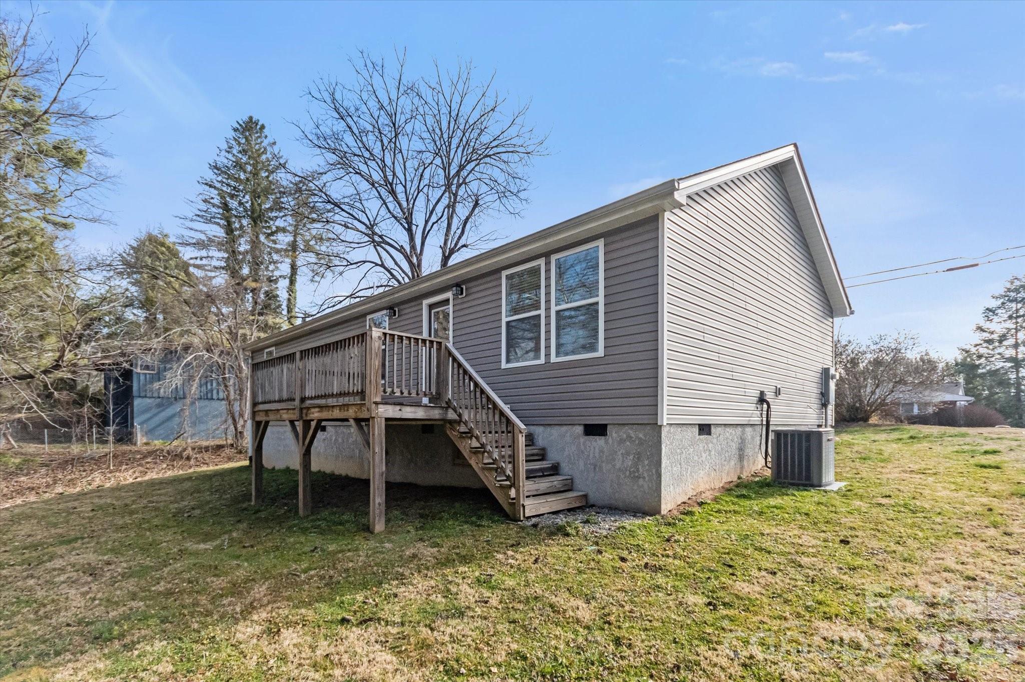 127 Hawthorne Drive Brevard NC 28712