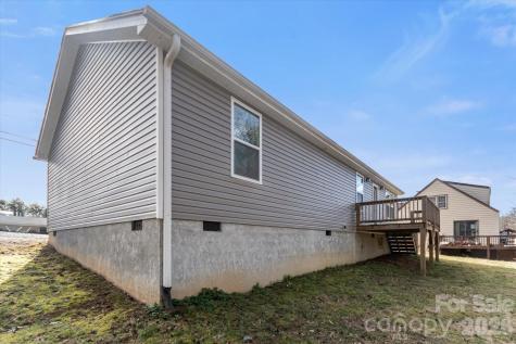 127 Hawthorne Drive Brevard NC 28712