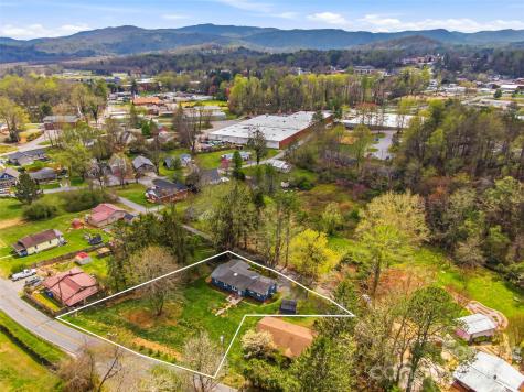 33 Kilpatrick Street Brevard NC 28712