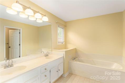 111 Clubwood Court Asheville NC 28803