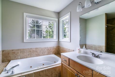 23 Allen Avenue Asheville NC 28803