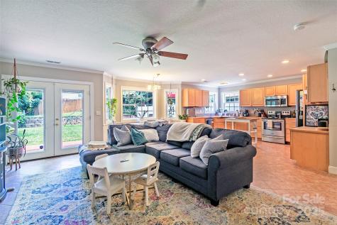 23 Allen Avenue Asheville NC 28803