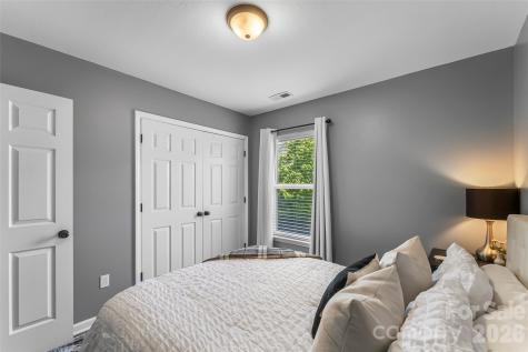122 Fallen Spruce Drive Asheville NC 28806
