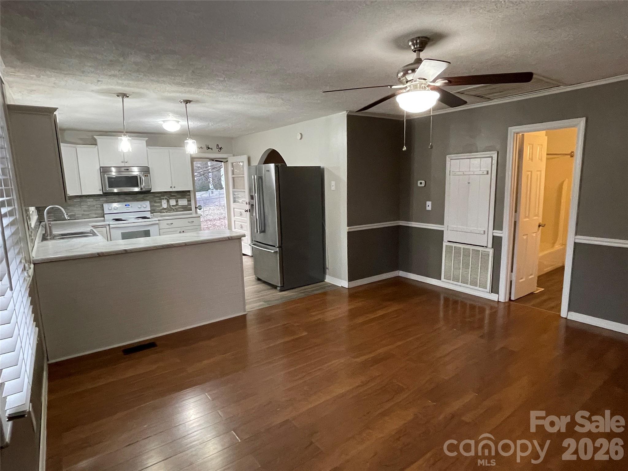 121 Randolph Road Dallas NC 28034