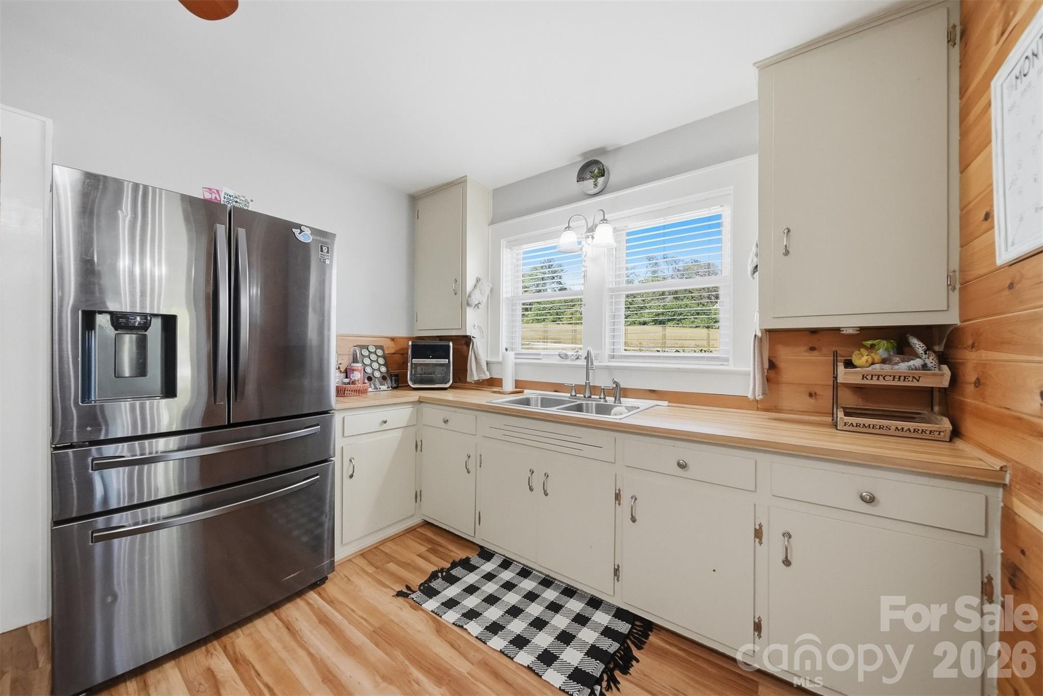 4039 Hartland Road Lenoir NC 28645