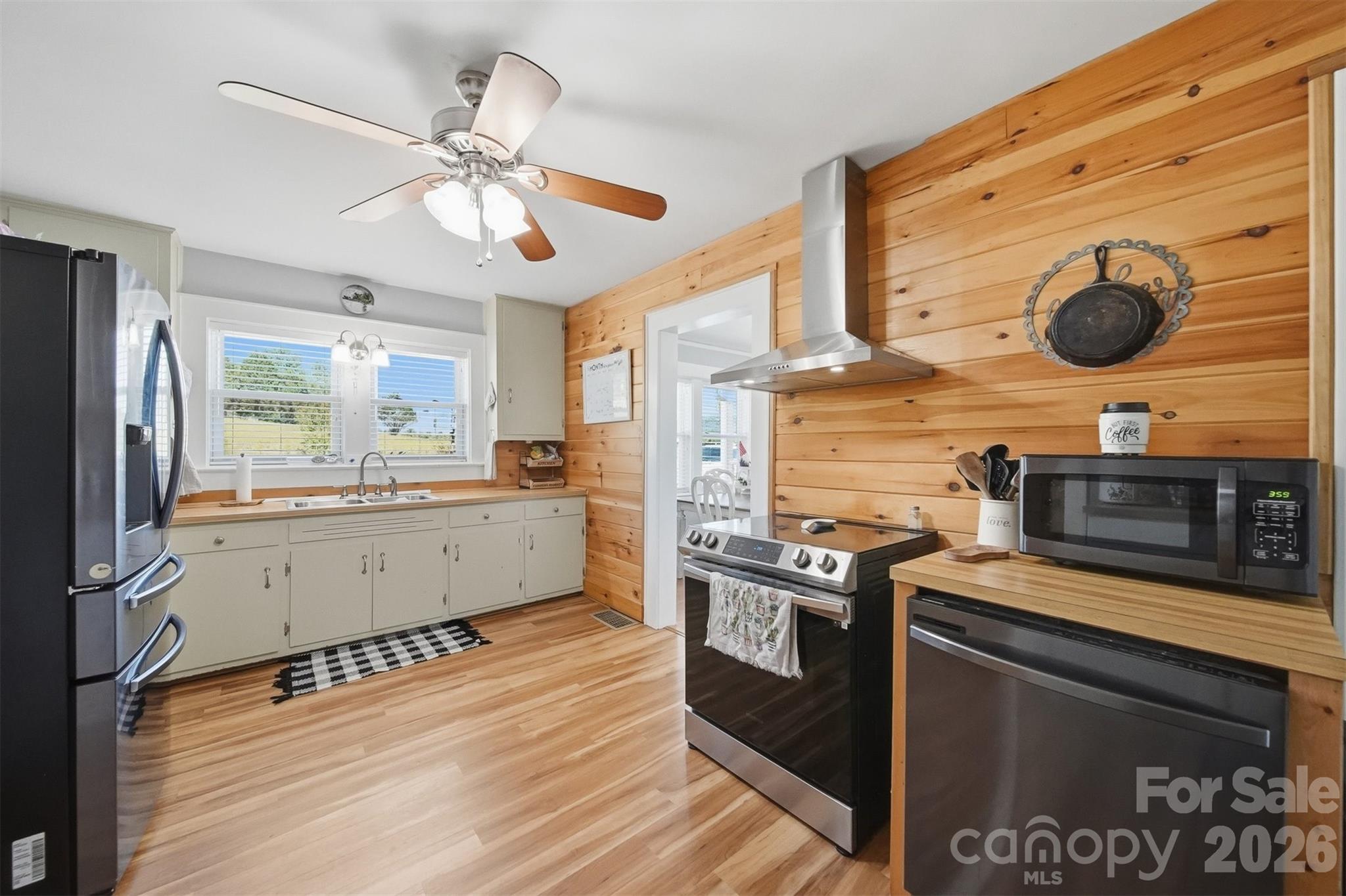 4039 Hartland Road Lenoir NC 28645