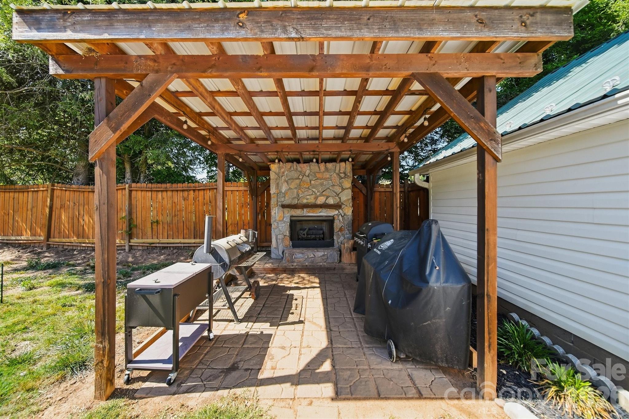 4039 Hartland Road Lenoir NC 28645