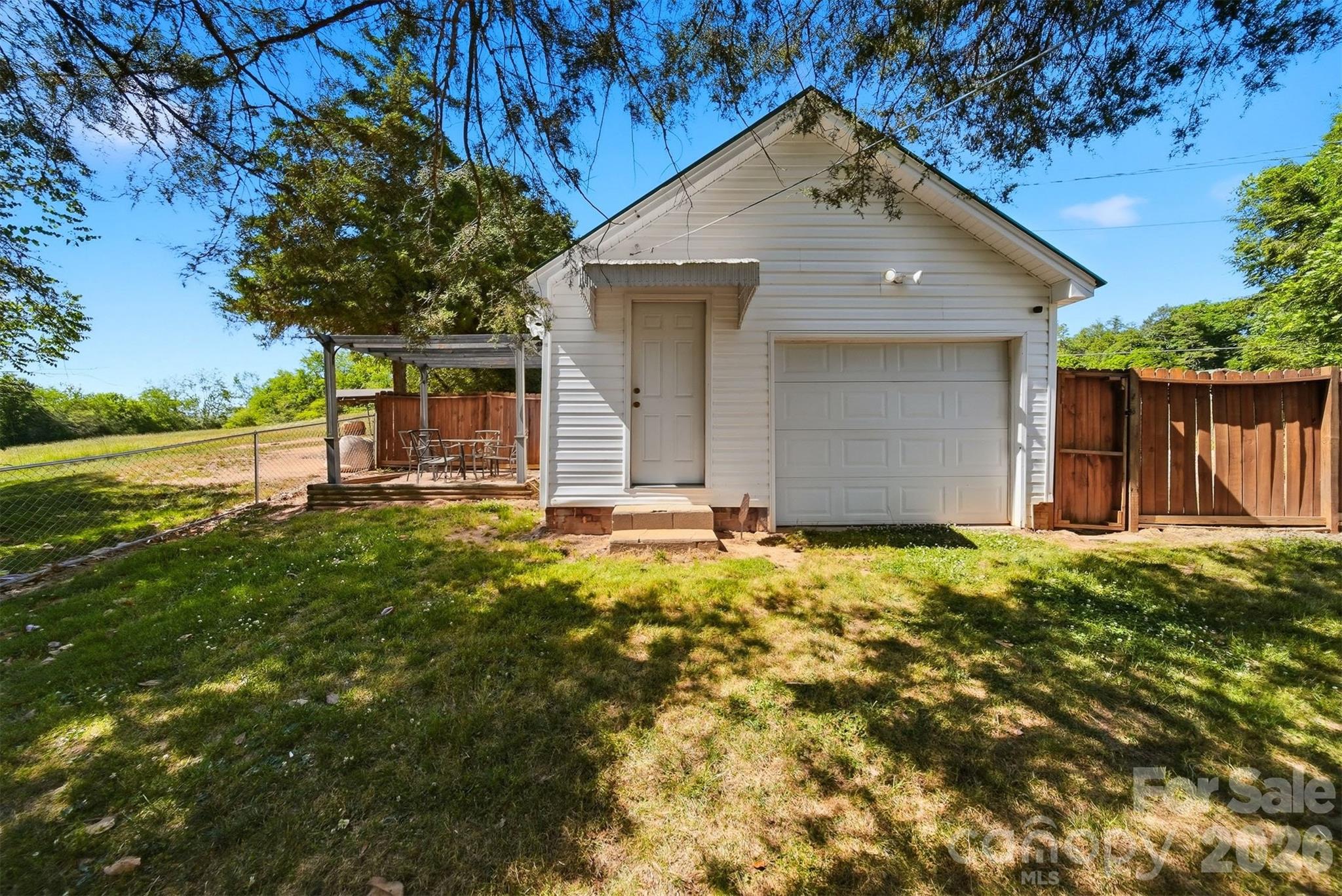 4039 Hartland Road Lenoir NC 28645