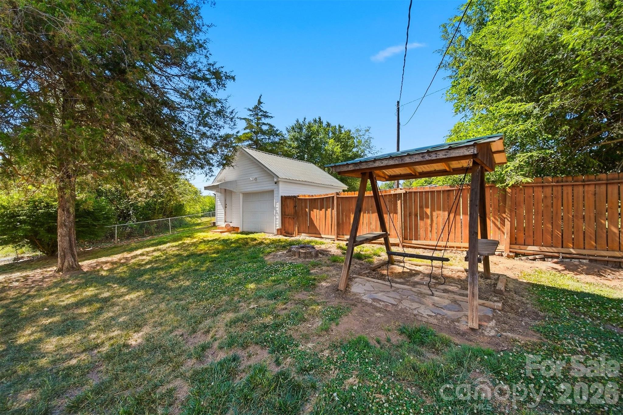 4039 Hartland Road Lenoir NC 28645