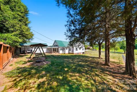 4039 Hartland Road Lenoir NC 28645