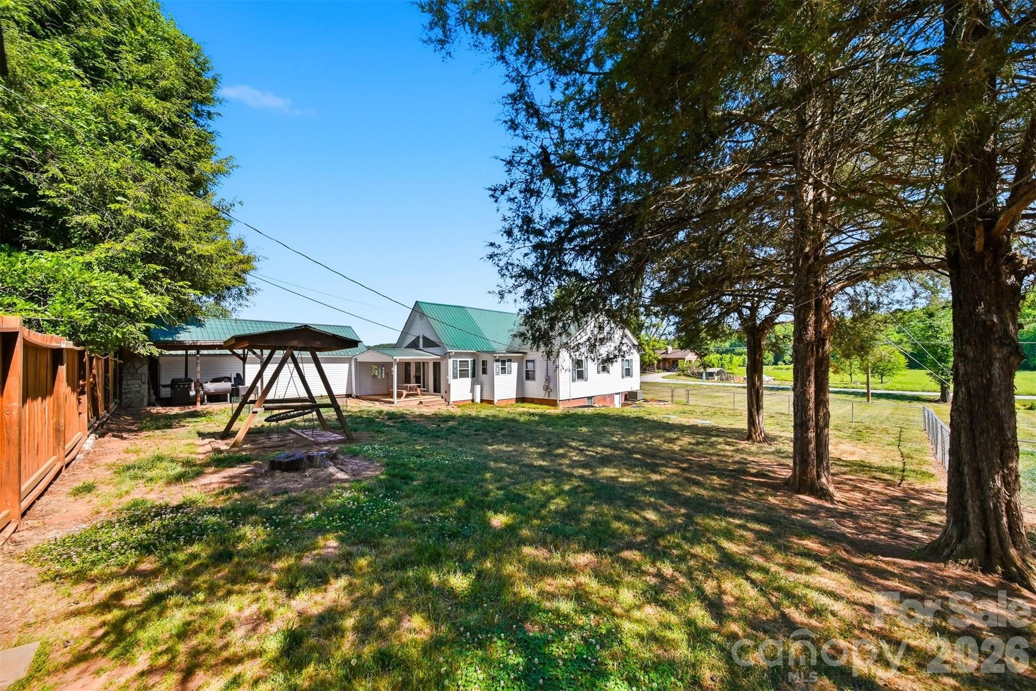 4039 Hartland Road Lenoir NC 28645