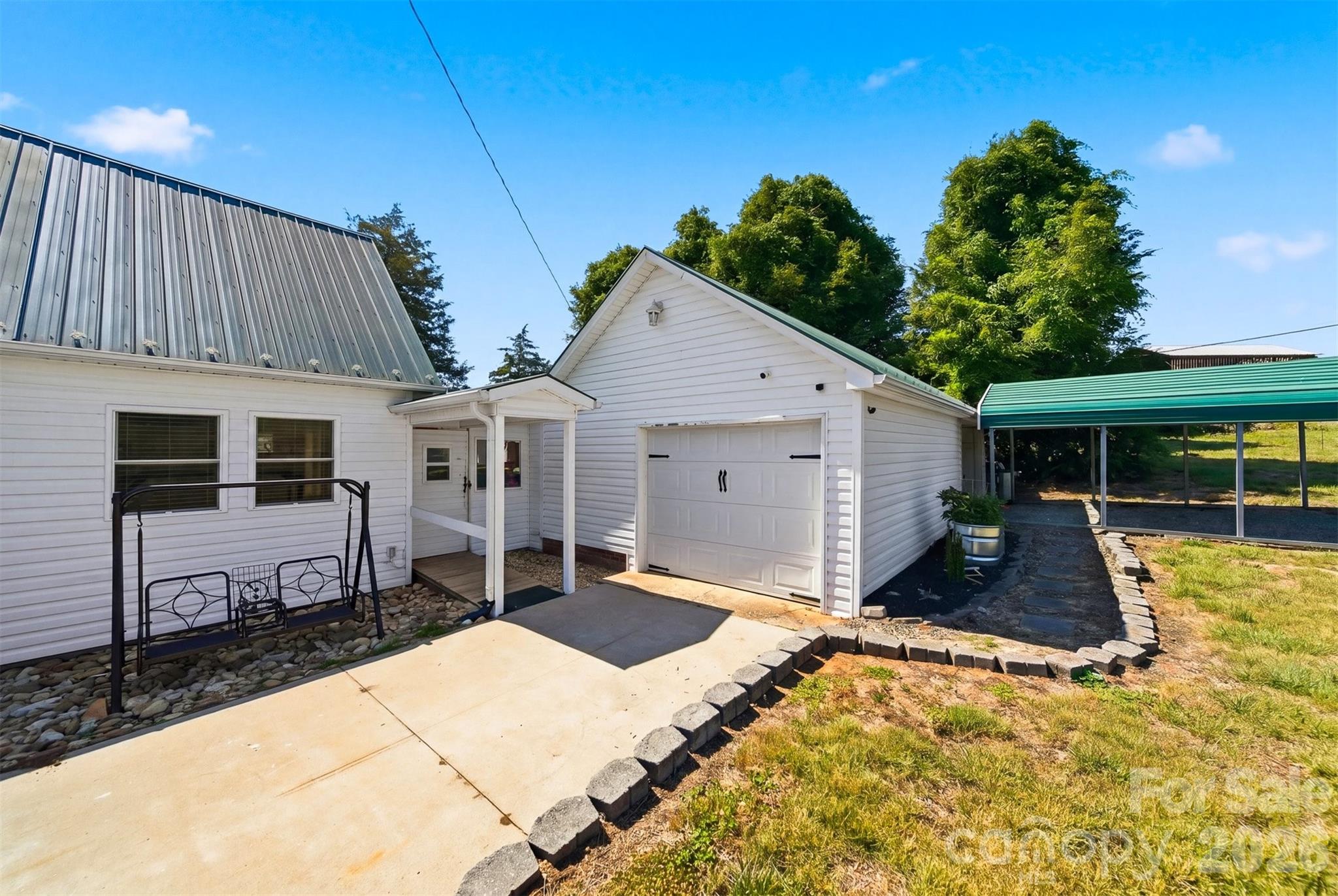 4039 Hartland Road Lenoir NC 28645