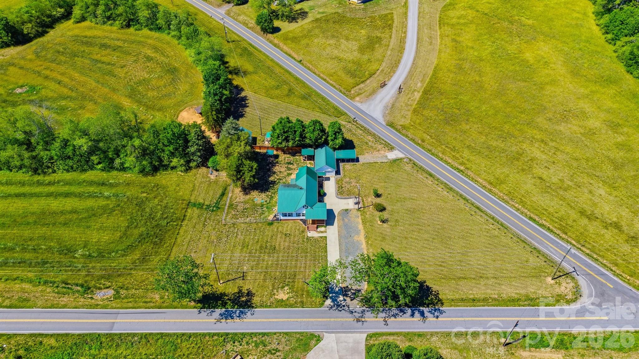 4039 Hartland Road Lenoir NC 28645