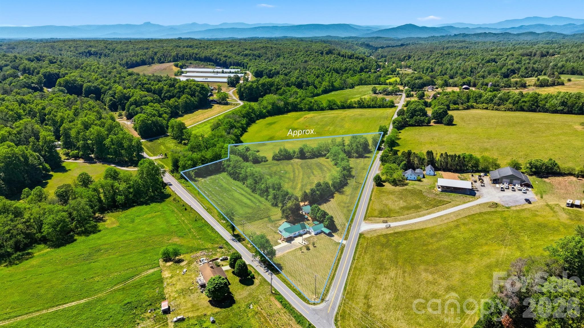 4039 Hartland Road Lenoir NC 28645