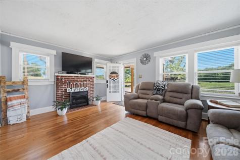 4039 Hartland Road Lenoir NC 28645