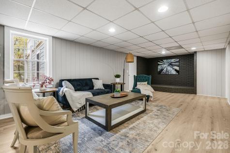 107 Balsam Road Hendersonville NC 28792
