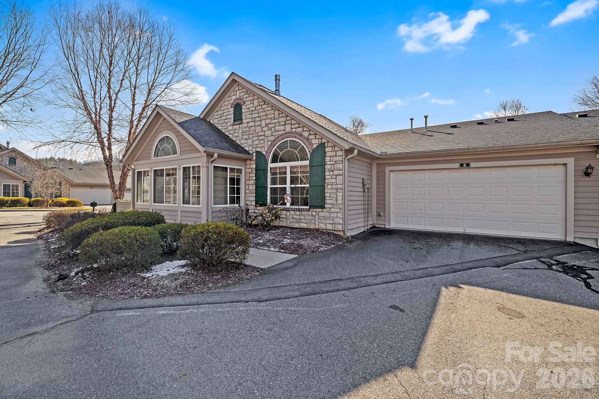 6 Mountain Meadow Circle Weaverville NC 28787