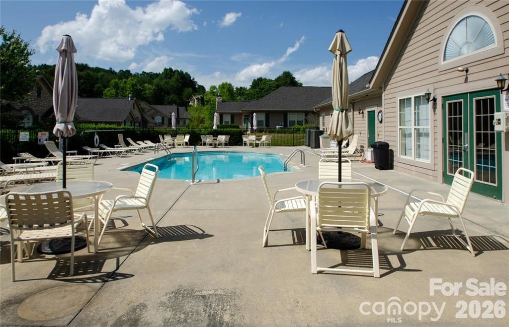 6 Mountain Meadow Circle Weaverville NC 28787