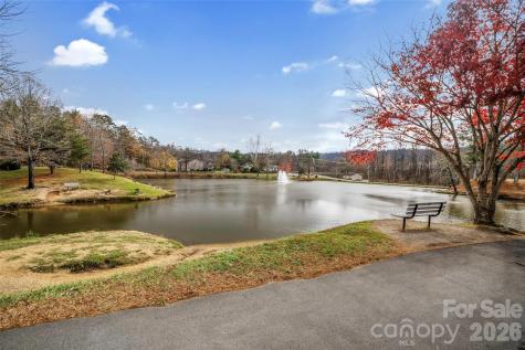 6 Mountain Meadow Circle Weaverville NC 28787