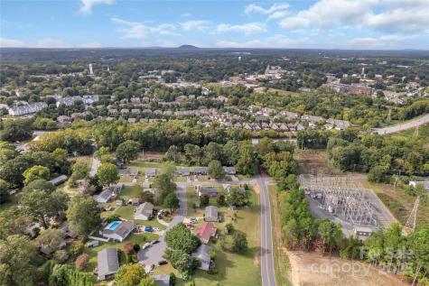 1213 Sandra Court Belmont NC 28012