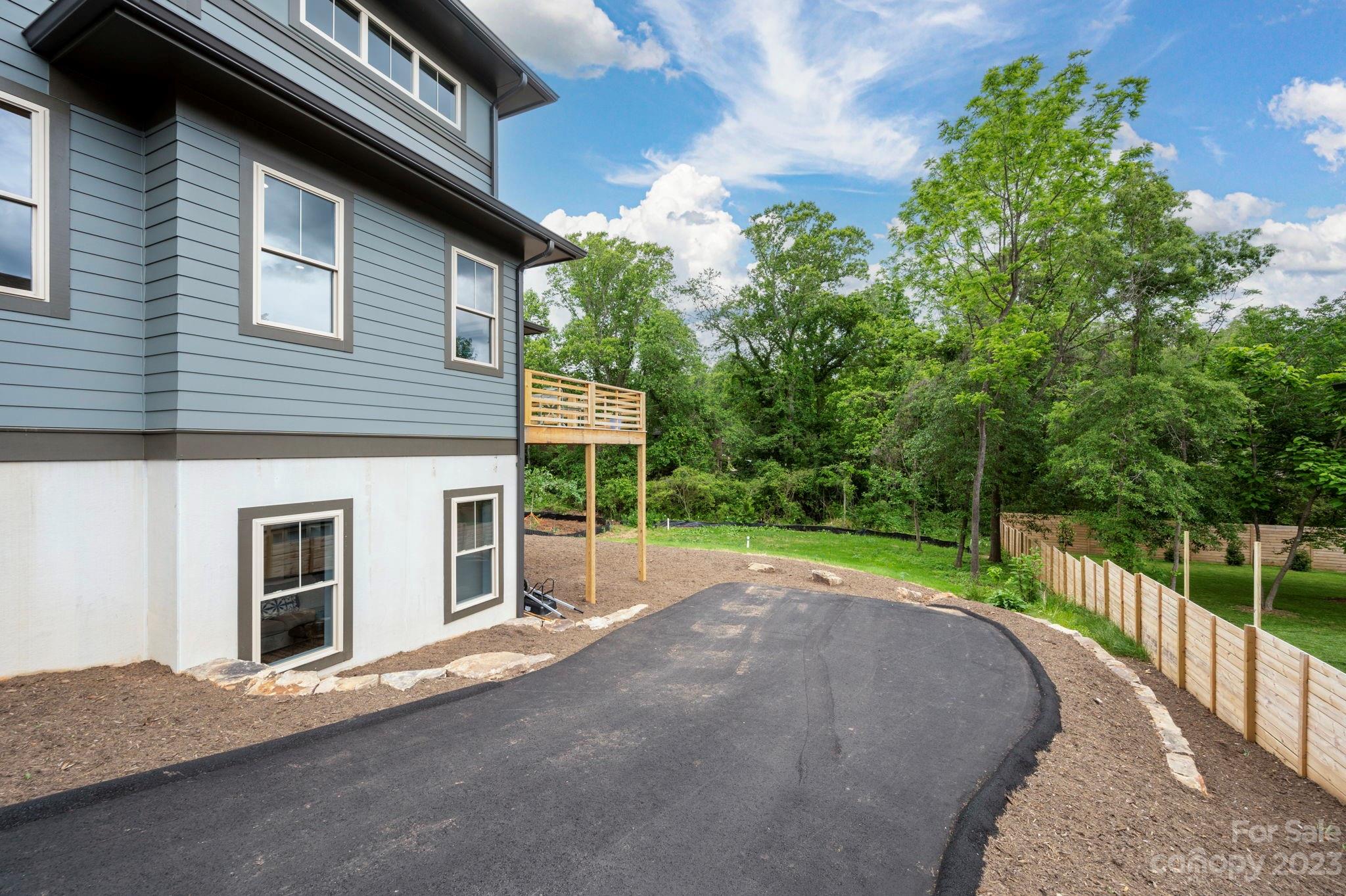 9 Middlebrook Road Asheville NC 28805