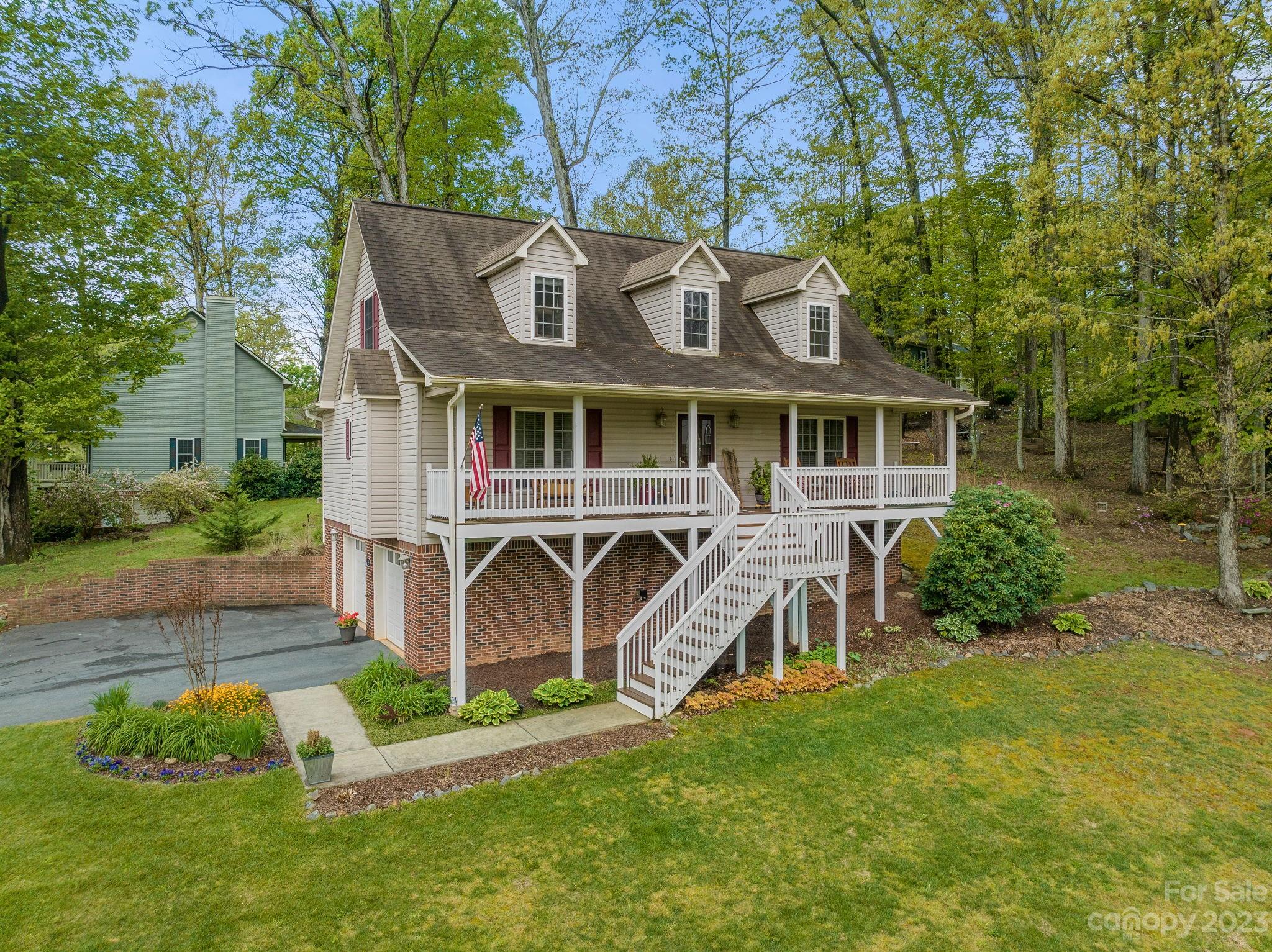 25 Brierfield Drive Candler NC 28715