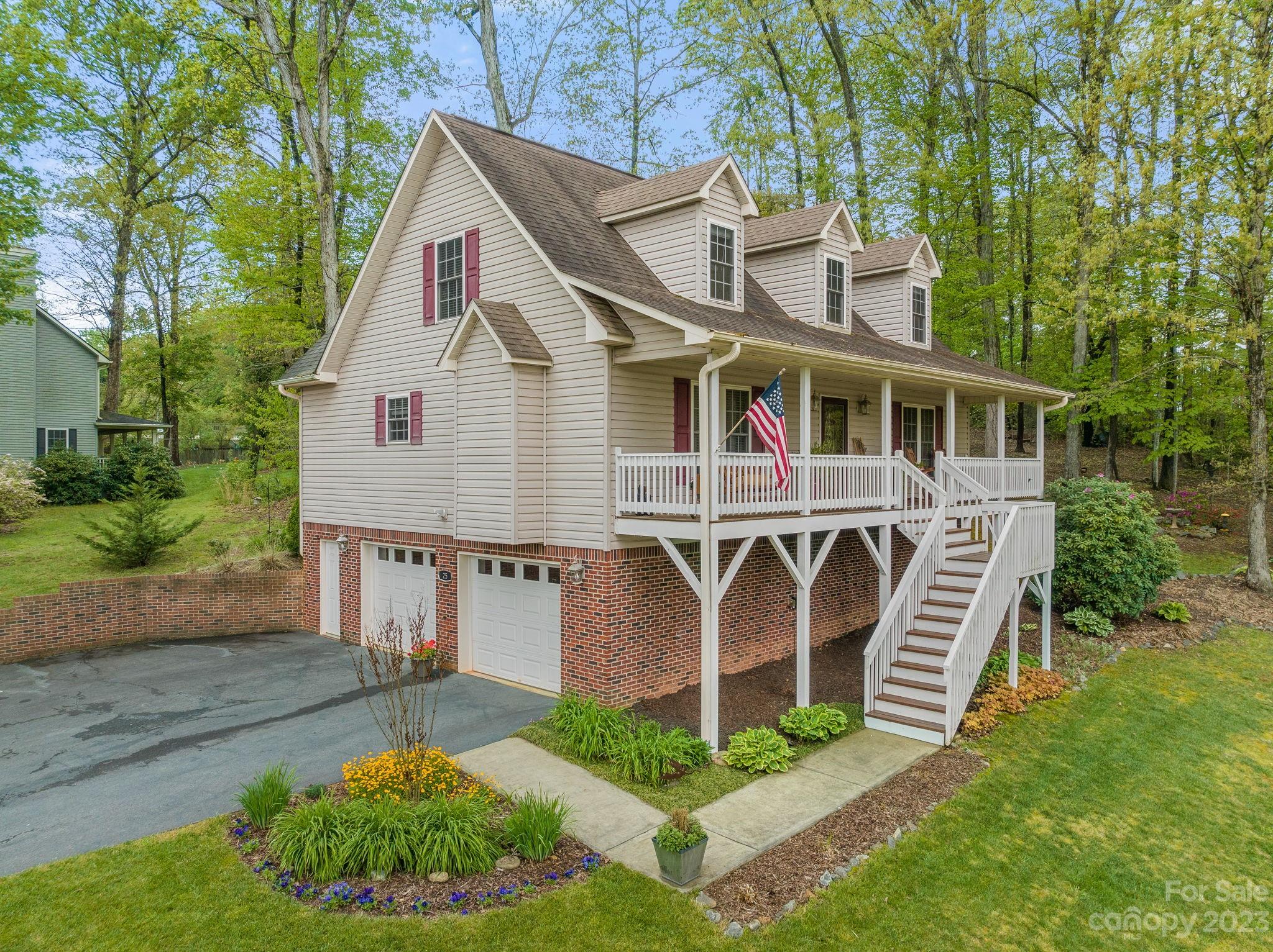 25 Brierfield Drive Candler NC 28715