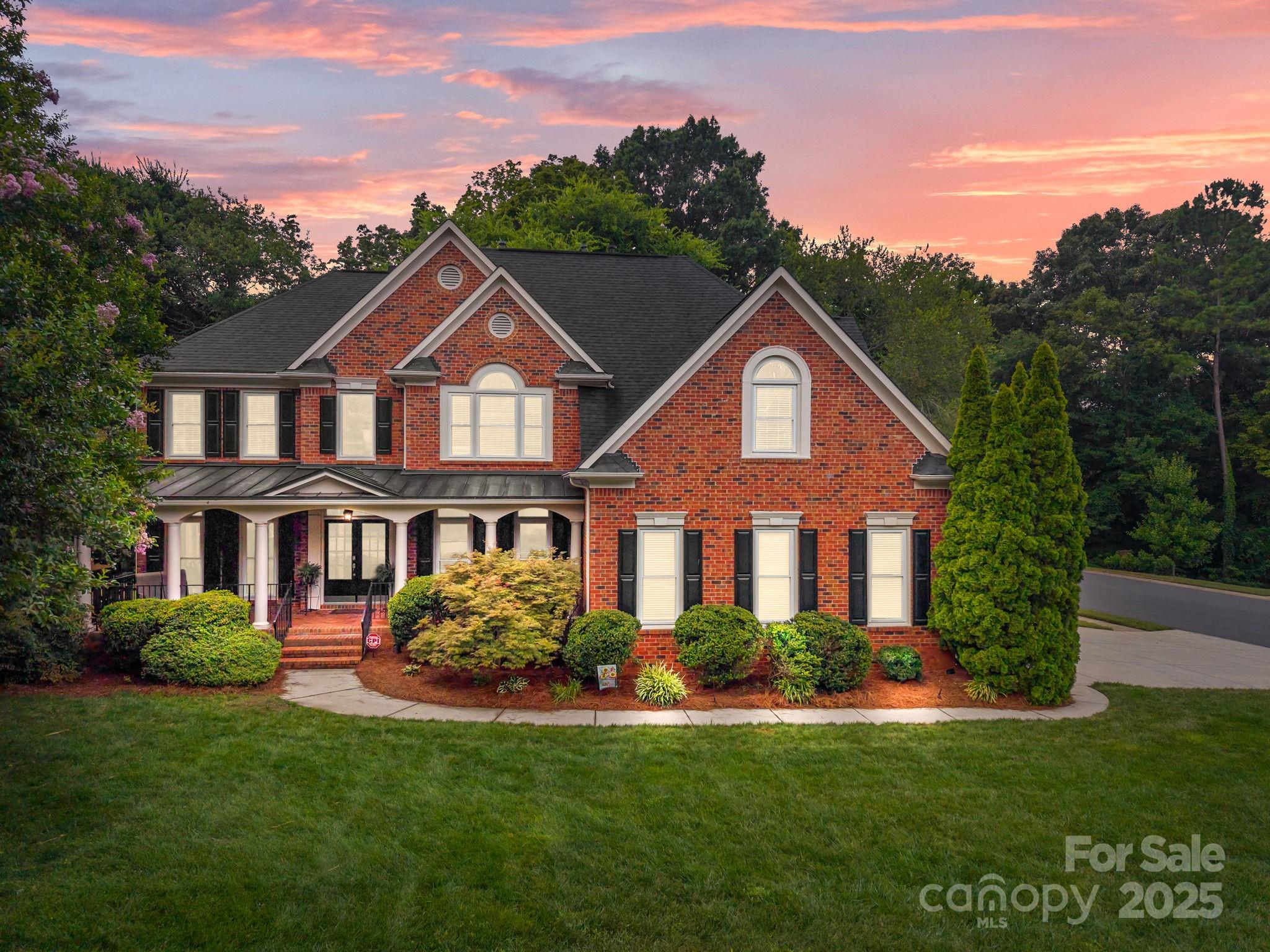 6323 Woodleigh Oaks Drive Charlotte NC 28226