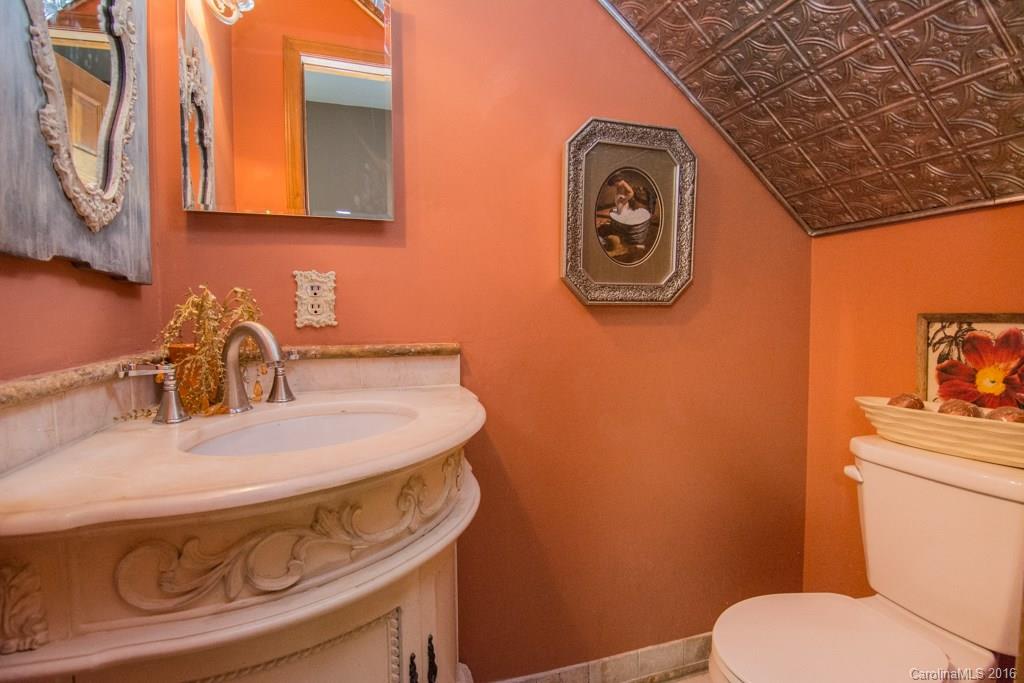 2331 Hunters Bluff Drive Matthews NC 28105