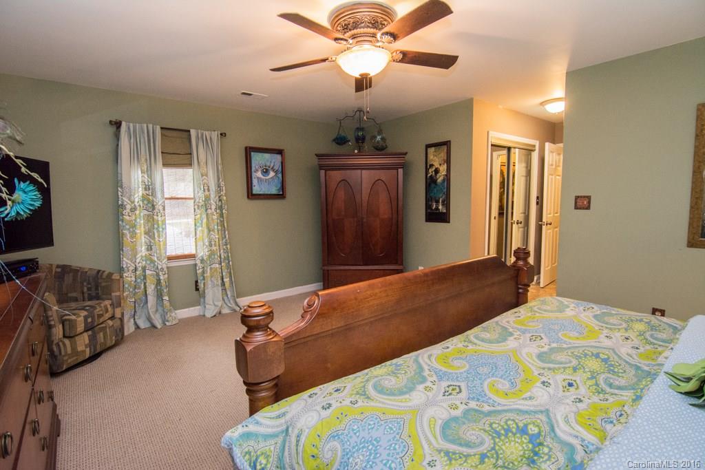 2331 Hunters Bluff Drive Matthews NC 28105