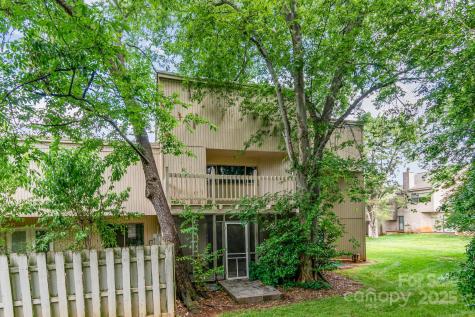 8005 Horse Chestnut Lane Charlotte NC 28277