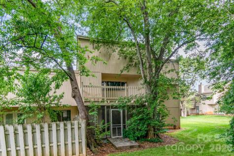 8005 Horse Chestnut Lane Charlotte NC 28277