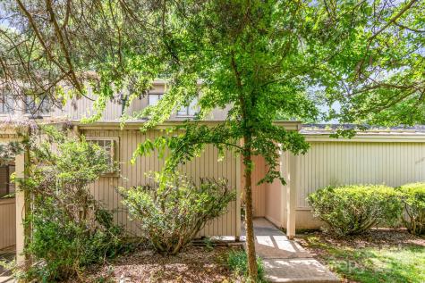 8005 Horse Chestnut Lane Charlotte NC 28277