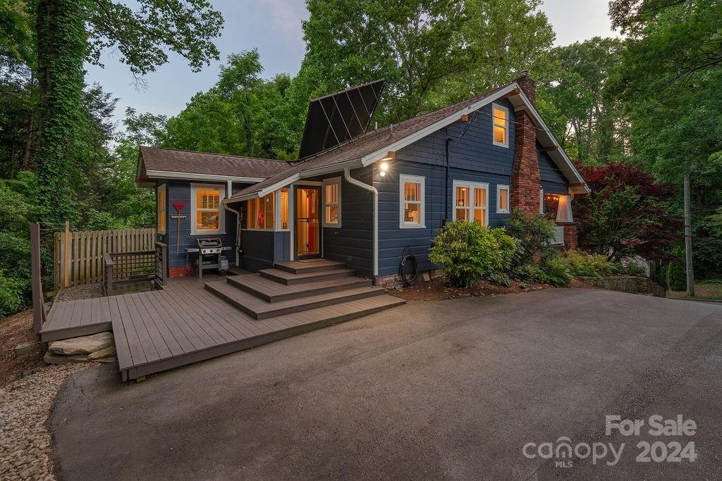 12 Castle Street Asheville NC 28803