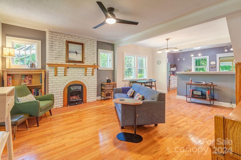 12 Castle Street Asheville NC 28803